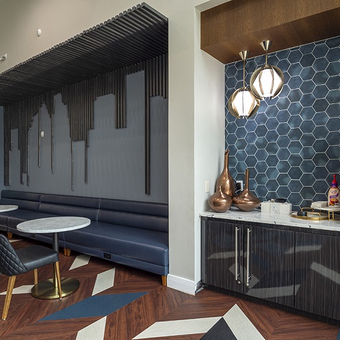 indoor-clubhouse-lounge