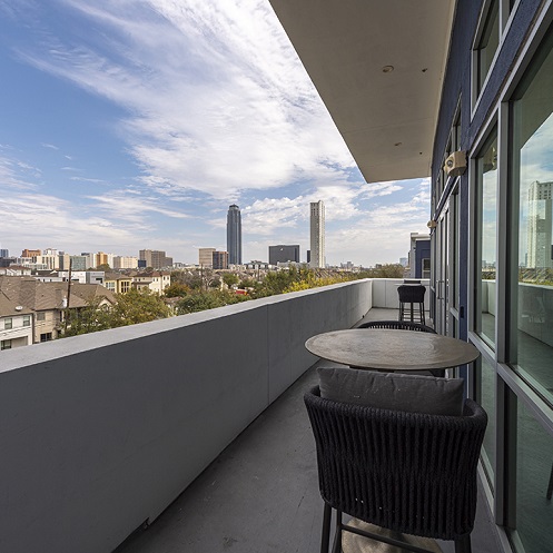 outdoor-rooftop-skyline