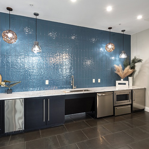 clubhouse-kitchen-and-bar