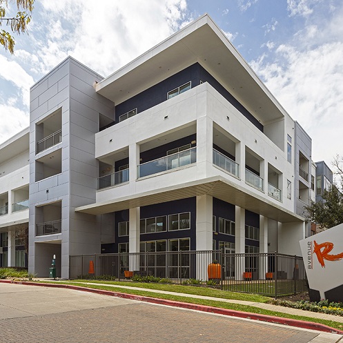 avenue-r-exterior